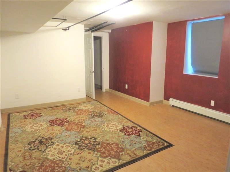 Cambridge, MA 02139,17 Putnam Ave #A