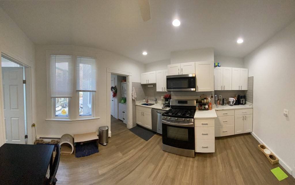 254 Windsor St. #2L, Cambridge, MA 02139