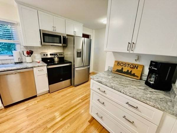 Newton, MA 02464,35 Butts St