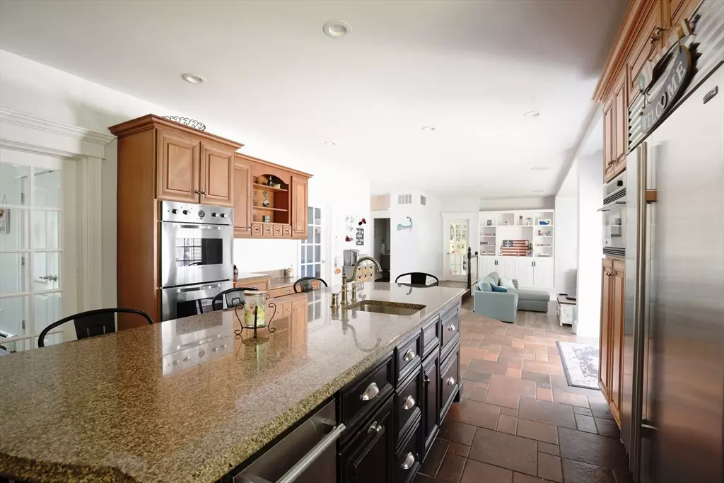 Bourne, MA 02532,6 Louis Ave