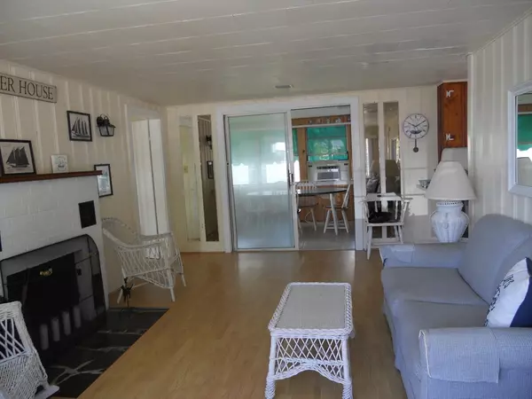 Plymouth, MA 02360,36 Provincetown View Rd.