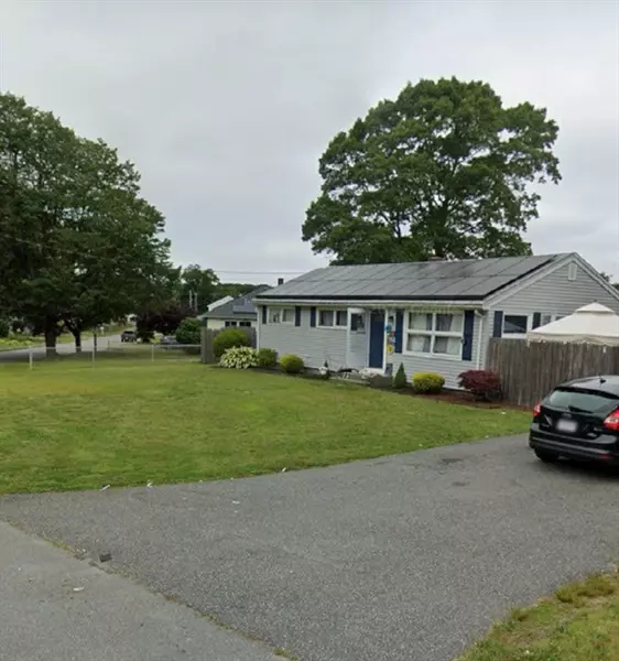 168 Windsor St, Fall River, MA 02723