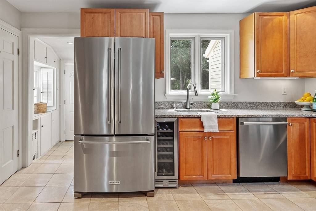 Lynnfield, MA 01940,61 Fairview Road