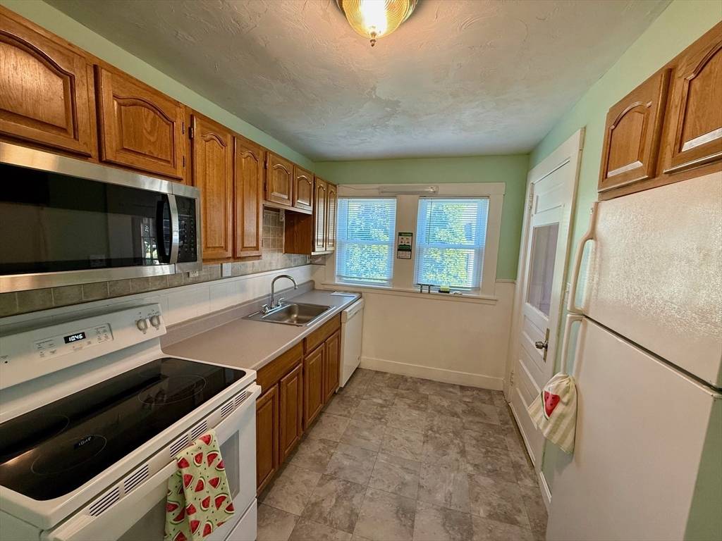 Mansfield, MA 02048,104 South Main St #104