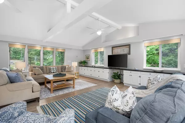 295 Cove View Rd, Wellfleet, MA 02667