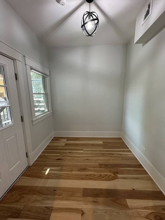 Somerville, MA 02145,90 Bartlett St #1