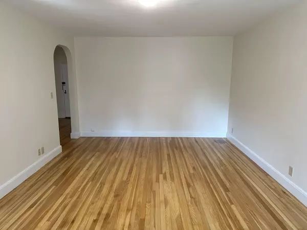 Cambridge, MA 02138,24 Concord Ave #312
