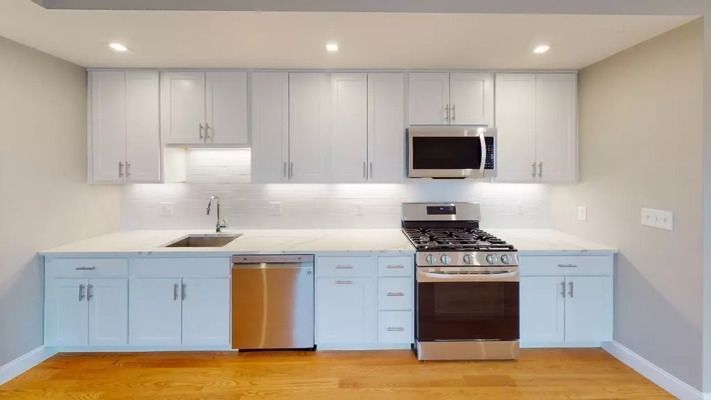 Winthrop, MA 02152,329 Shirley #B