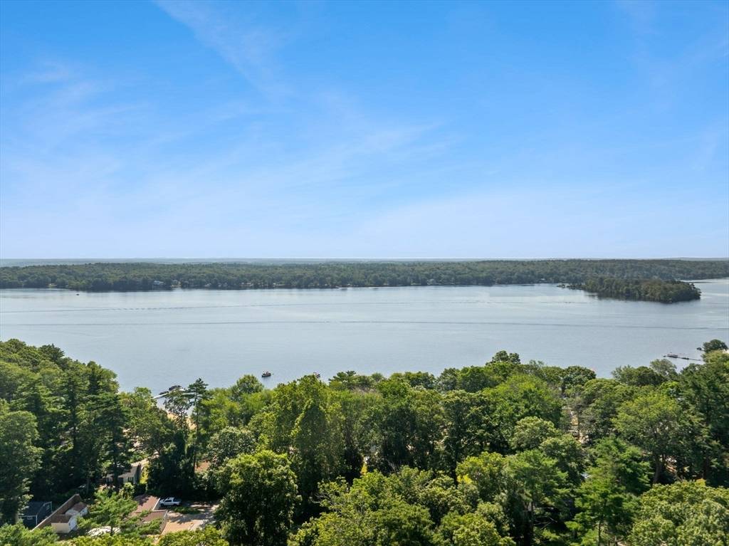 Lakeville, MA 02347,3 Violet St