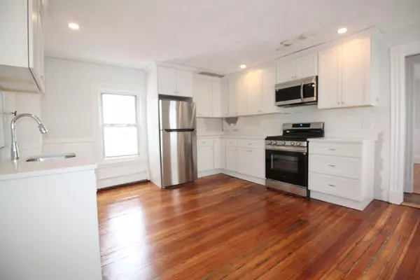 Boston, MA 02129,12 Albion Place #2