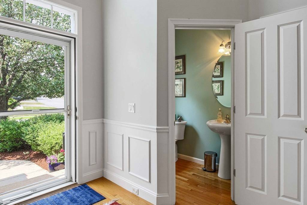 Grafton, MA 01560,4 Violet Lane #4