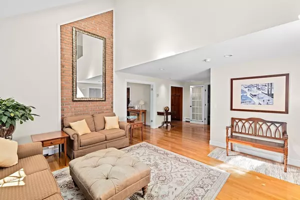 Kingston, MA 02364,90 Foxworth Ln