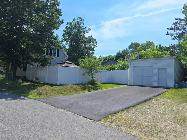 Athol, MA 01331,211 Freedom St