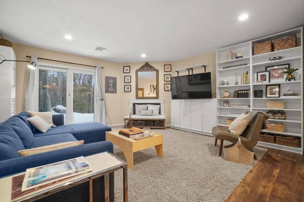 1400 Lagrange #1404, Boston, MA 02132