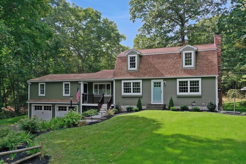 10 Blueberry Lane, Franklin, MA 02038