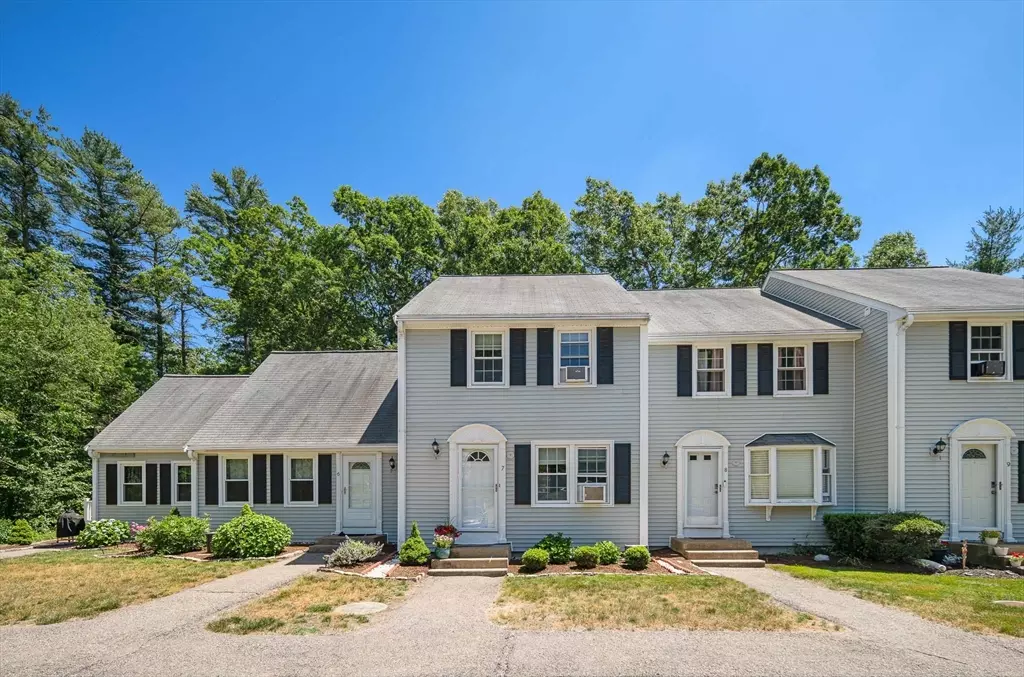 Norton, MA 02766,129 North Washington #7