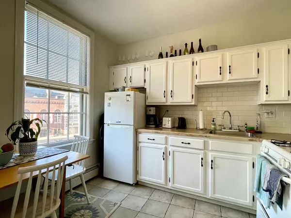 Boston, MA 02116,550 Tremont Street #4