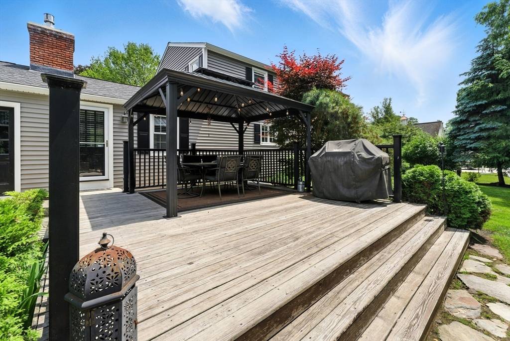 West Springfield, MA 01089,87 Havenhurst Road