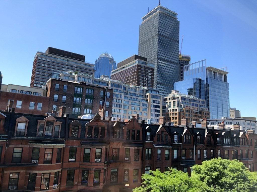 211 Newbury Street #4, Boston, MA 02116