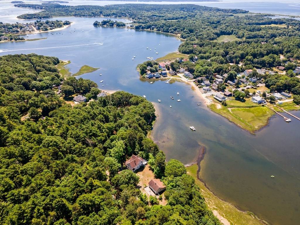 68 Squaws Path, Wareham, MA 02538