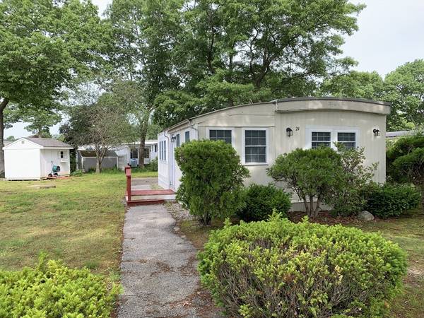 24 Candlelight Drive, Plymouth, MA 02360