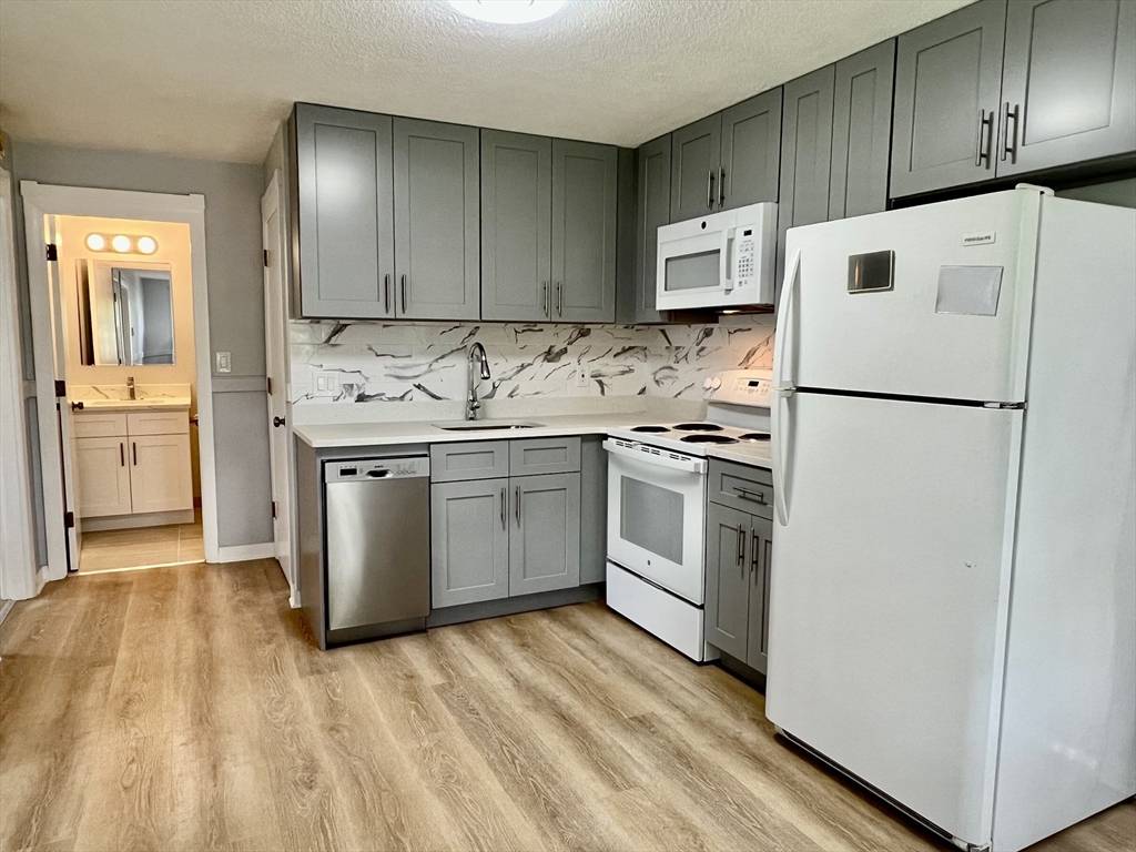 Quincy, MA 02170,27 Elmwood Park #1