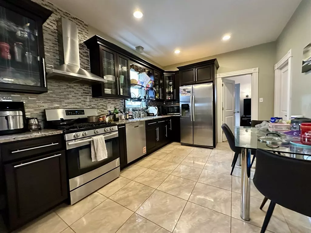 Cambridge, MA 02140,51 Rindge Ave #51
