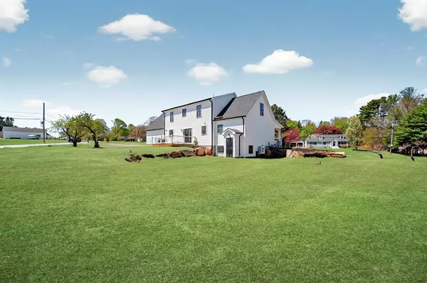 Scituate, RI 02857,2 Winsor Road