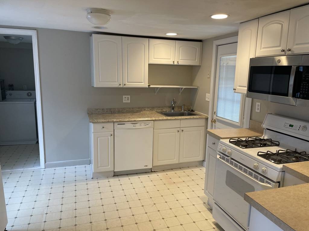 Medway, MA 02053,102 Village Street #2