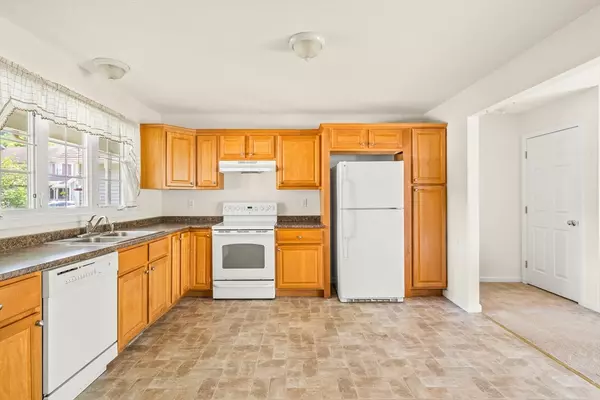 Easthampton, MA 01027,211 East St #18