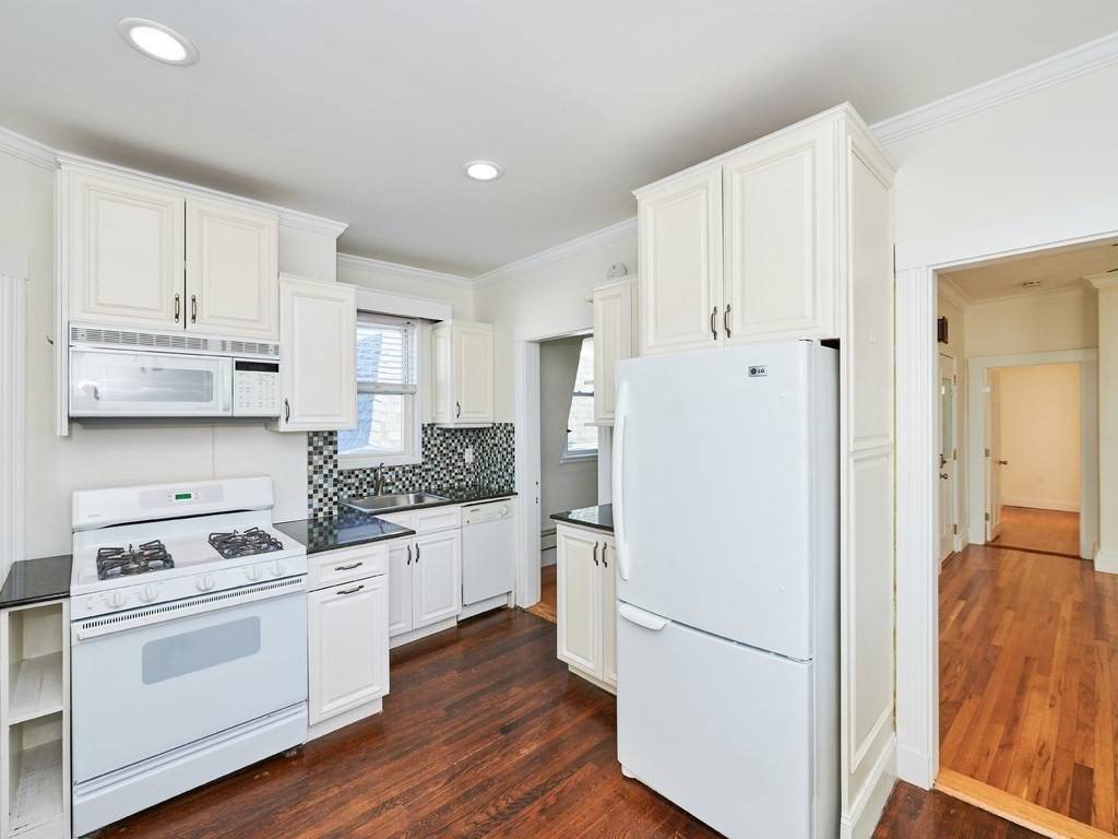 Boston, MA 02127,658 East Sixth ##3