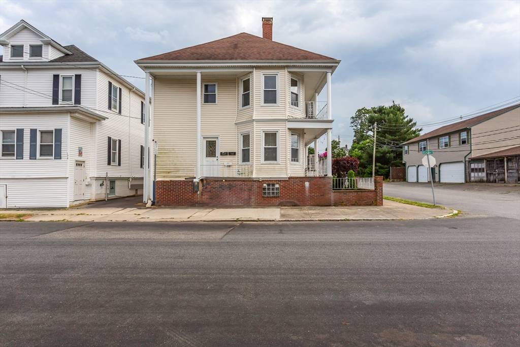 New Bedford, MA 02744,126 Clara Street