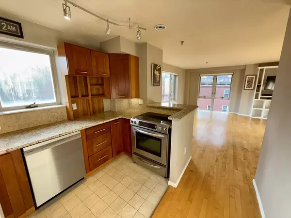 Boston, MA 02113,350 North Street #300