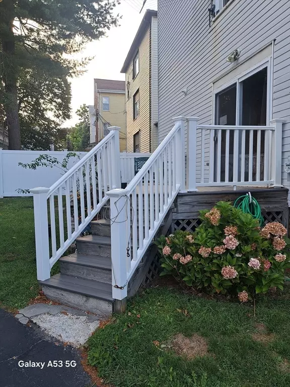 40 Ames St #1, Worcester, MA 01604