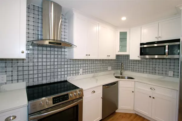 Boston, MA 02122,336 Adams St #12