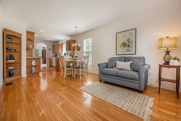 Mashpee, MA 02649,54 Stratford Rdg #54