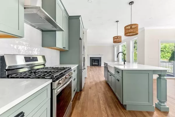 North Attleboro, MA 02760,20 Sperry Lane