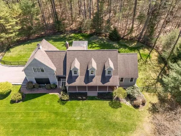 Norwell, MA 02061,555 River St