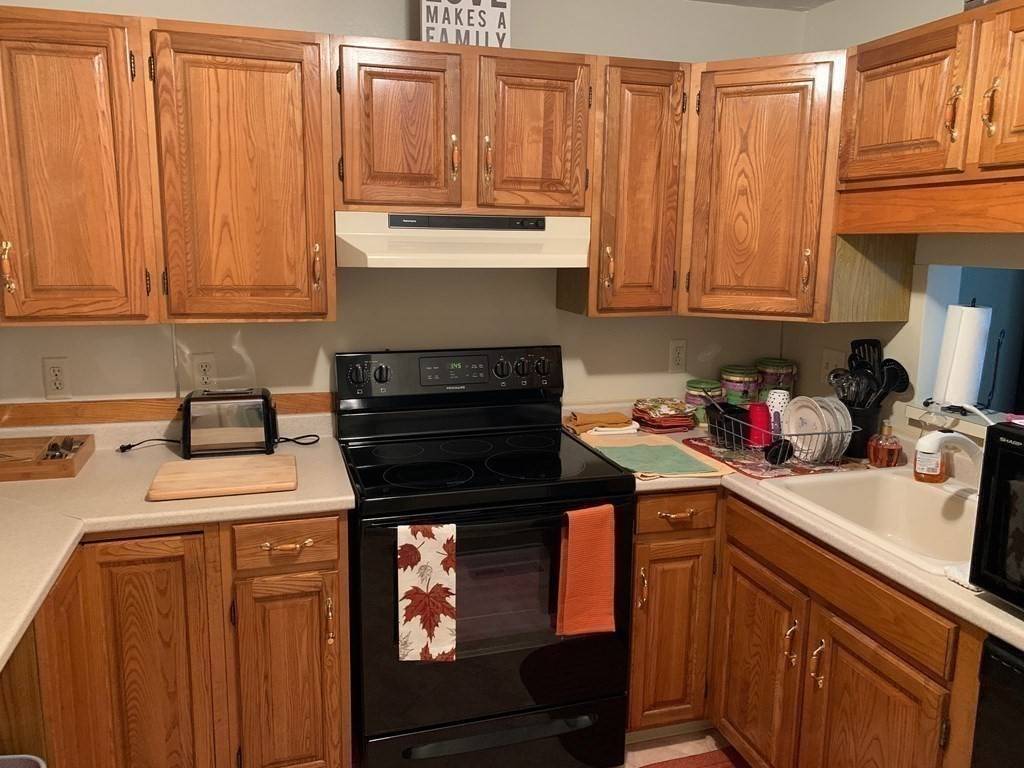 Quincy, MA 02169,55 Tinson Rd #3