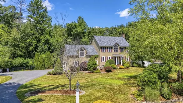 55 Blackberry Hill Rd, Wrentham, MA 02093