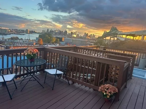 23 Chestnut St #5, Chelsea, MA 02150
