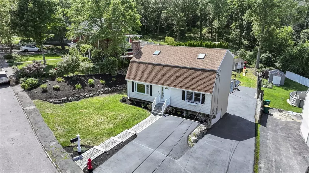 21 Sylvanus Wood Lane, Woburn, MA 01801