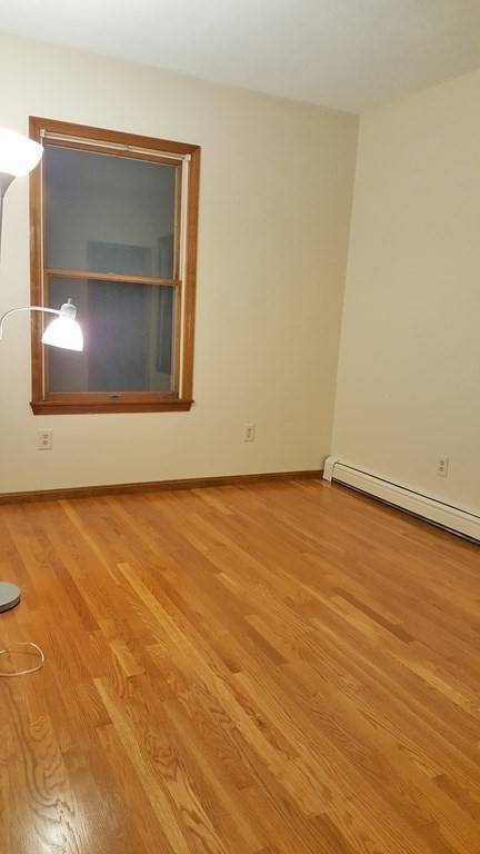 Cambridge, MA 02141,205 1/2 Charles St #2
