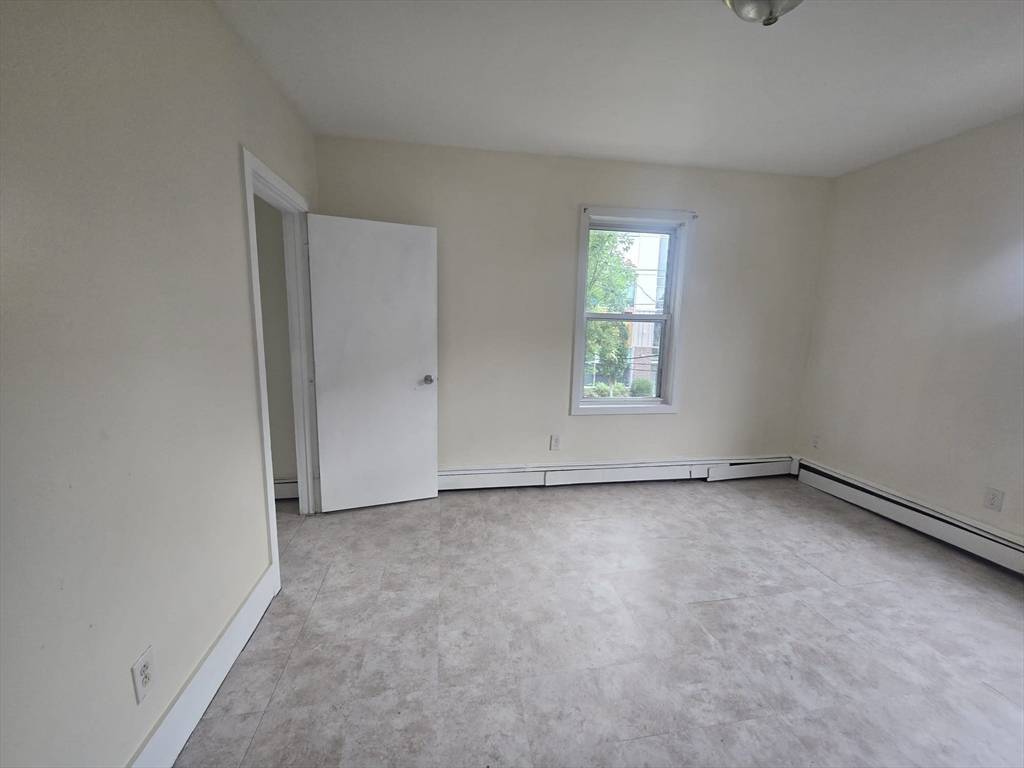 Lynn, MA 01902,111 Brookline #2