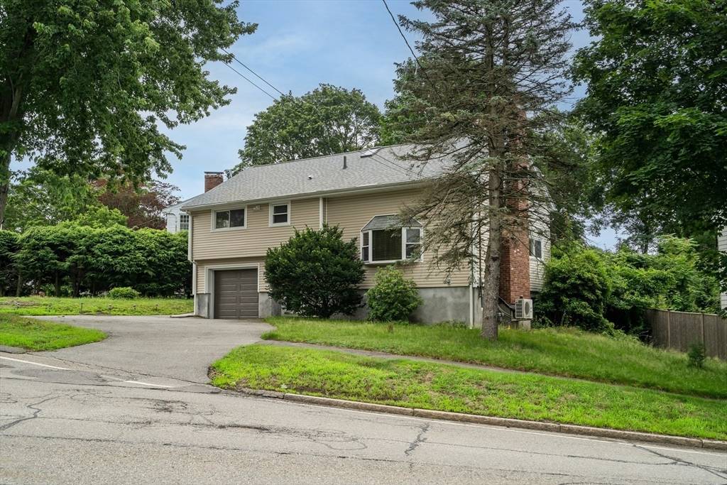 31 Park Cir, Arlington, MA 02476