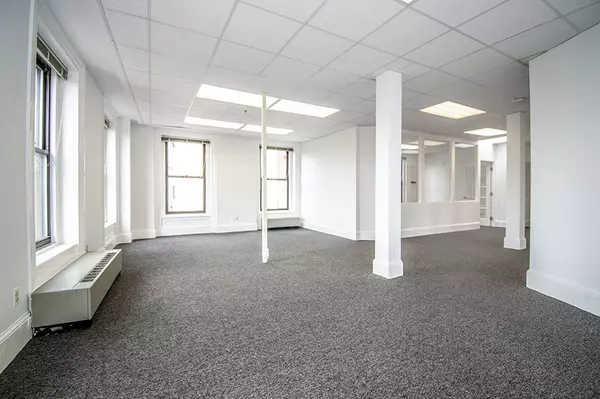 Boston, MA 02116,2 Park Plaza #penthouse
