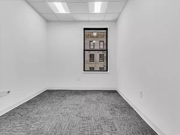 Boston, MA 02110,88 Broad St #403