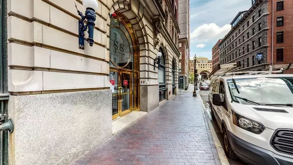 Boston, MA 02110,88 Broad St