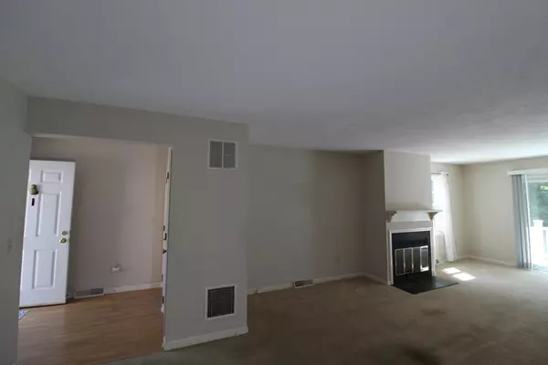 Hopedale, MA 01747,192 Laurelwood Dr #192