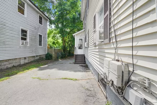 Taunton, MA 02780,42 Park St